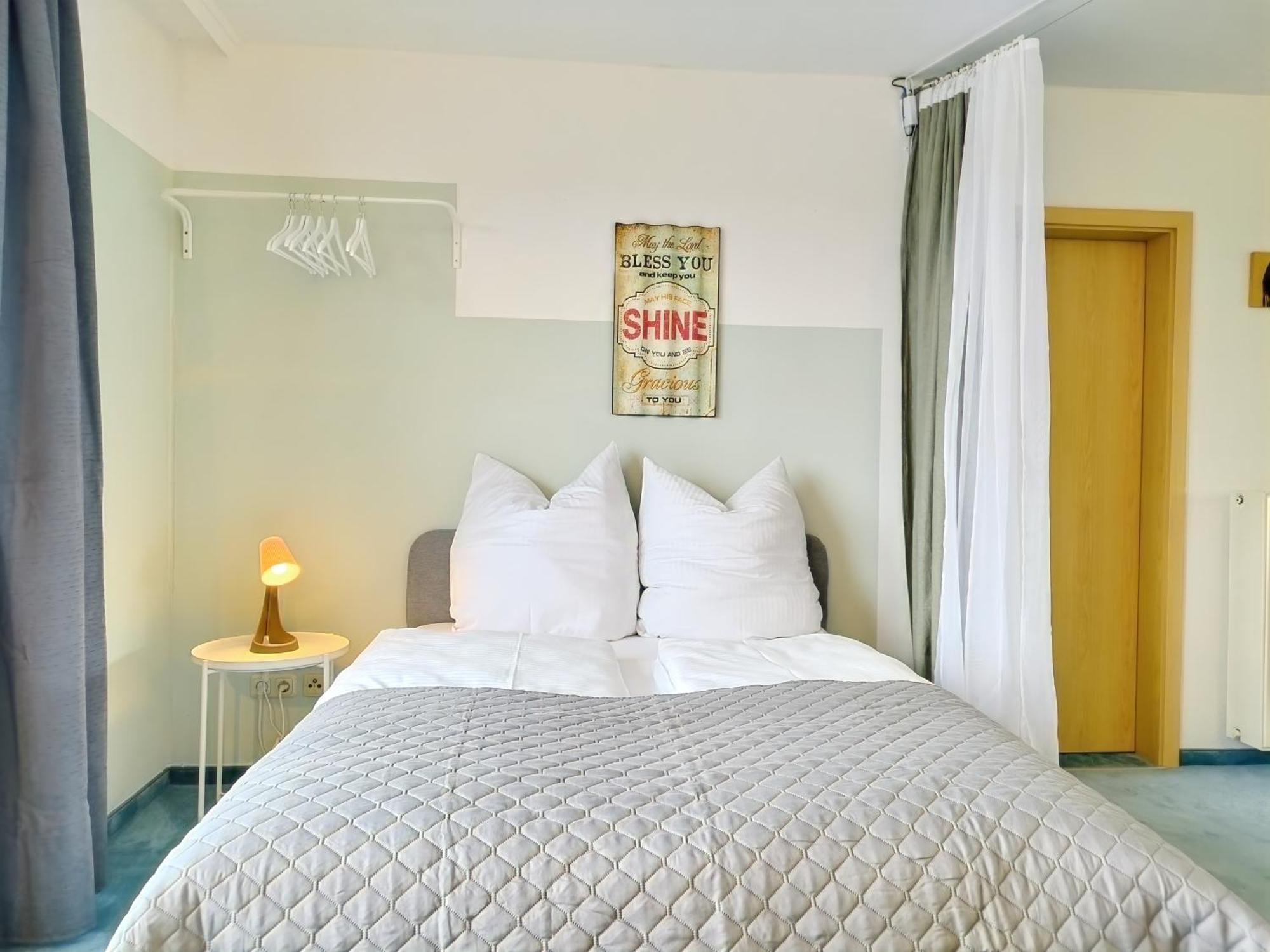 Seeblickapartment Fuer Bis Zu 12, Nuernberg & Schwabach In 30-35 Minuten Zu Erreichen, Sauna, Arbeitsplatz, Dachterrasse & Grill Spalt Exterior foto
